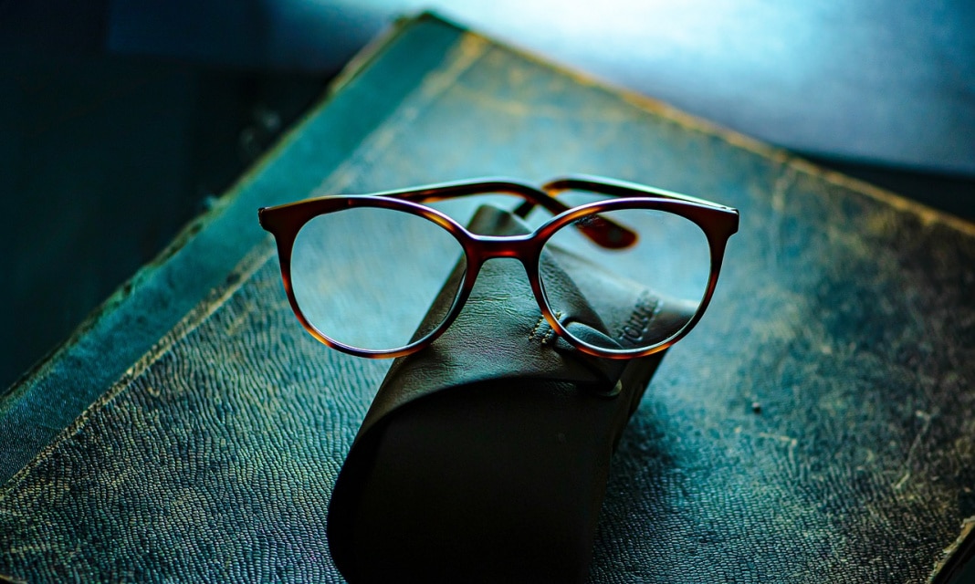 Jak naprawić cienie do powiek?