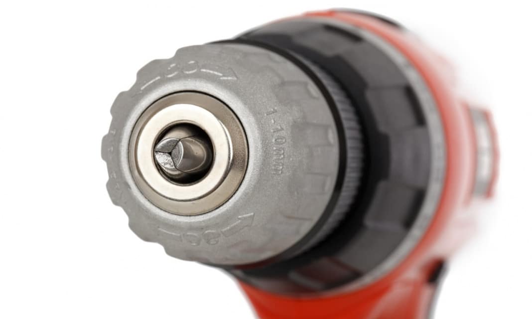 Jak naprawić udar w młotowiertarce?