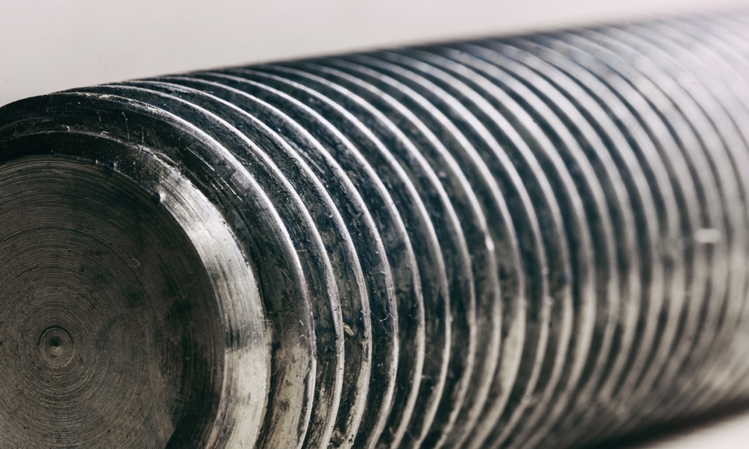 Jak naprawić zerwany gwint?